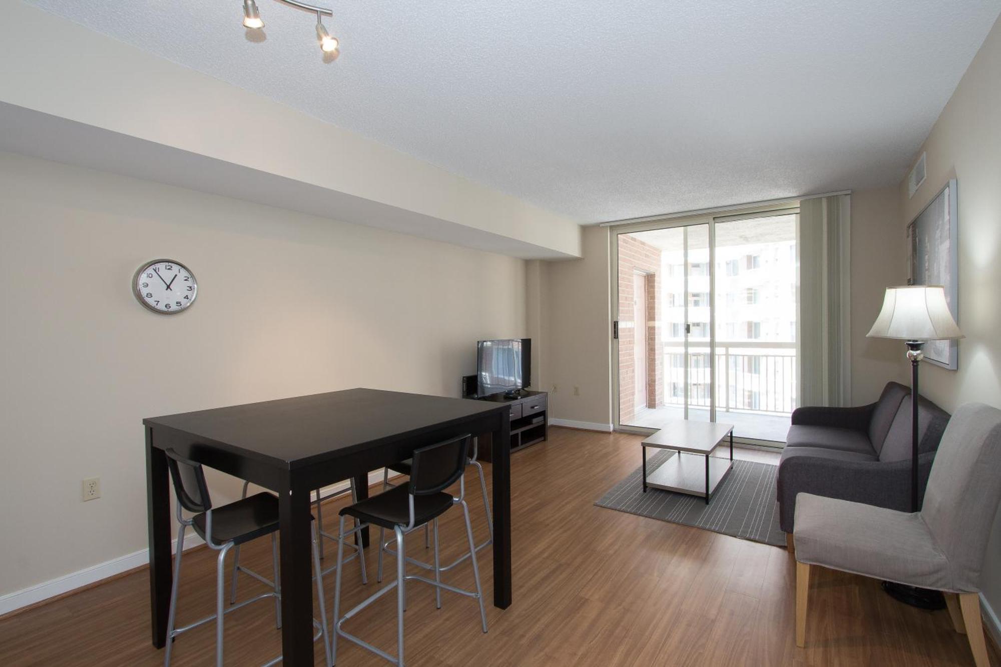 Pentagon City Luxury Apartment Arlington Exterior photo